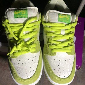 Women's green Apple sneakers
